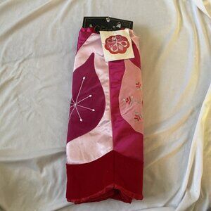 Pink & Red Christmas Tree Skirt With Embroidered Floral & Starburst Design 48" S